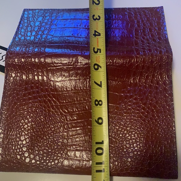 ODYSSEY CLUTCH BROWN CROC HANDBAG LEATHER CROCODILE CHAIN STRAP PATENT